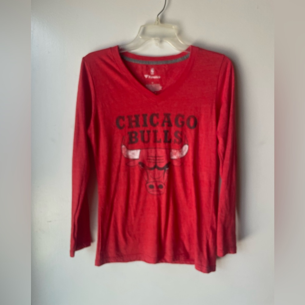 Women’s Fanatics Medium Red Chicago Bulls Long Sleeve Graphic Tee Tote11